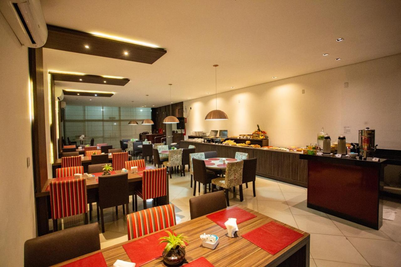 Carlton Plaza Torre Hotel Araxá Buitenkant foto