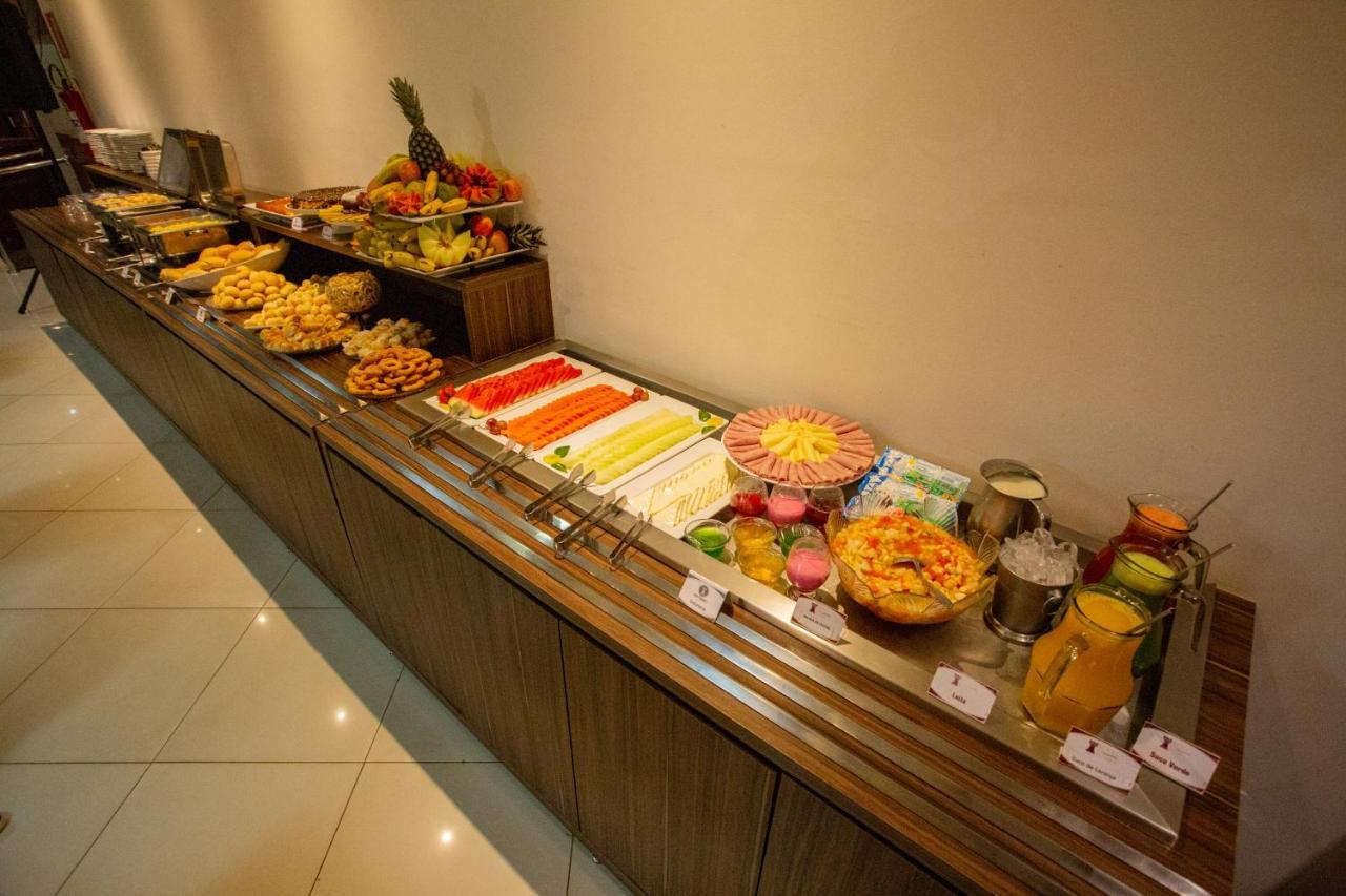 Carlton Plaza Torre Hotel Araxá Buitenkant foto
